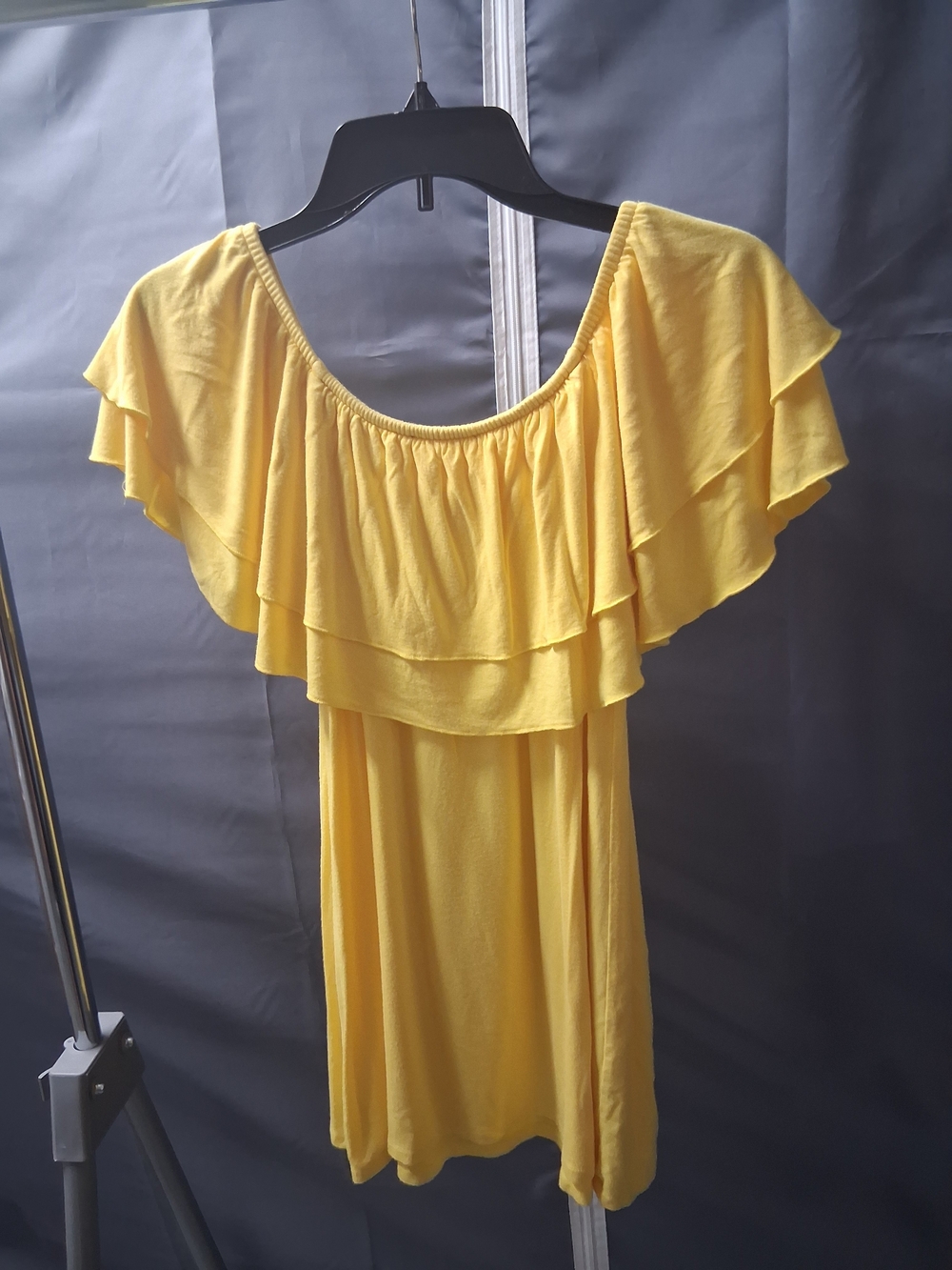 Yellow Ruffle Off-Shoulder Women's Top - Picture 4 of 5